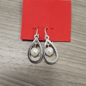 Elegant Silver Pearl Drop Earrings